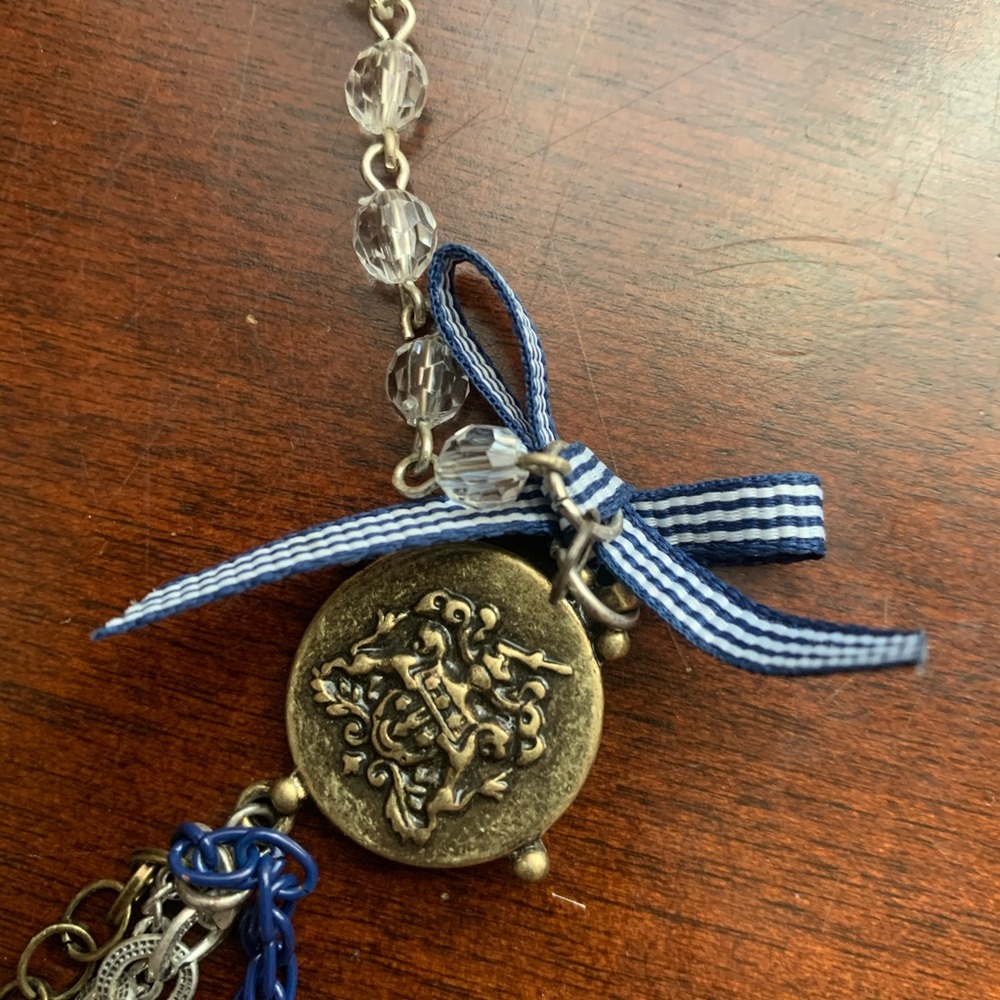AE necklace - Picture 2 of 3